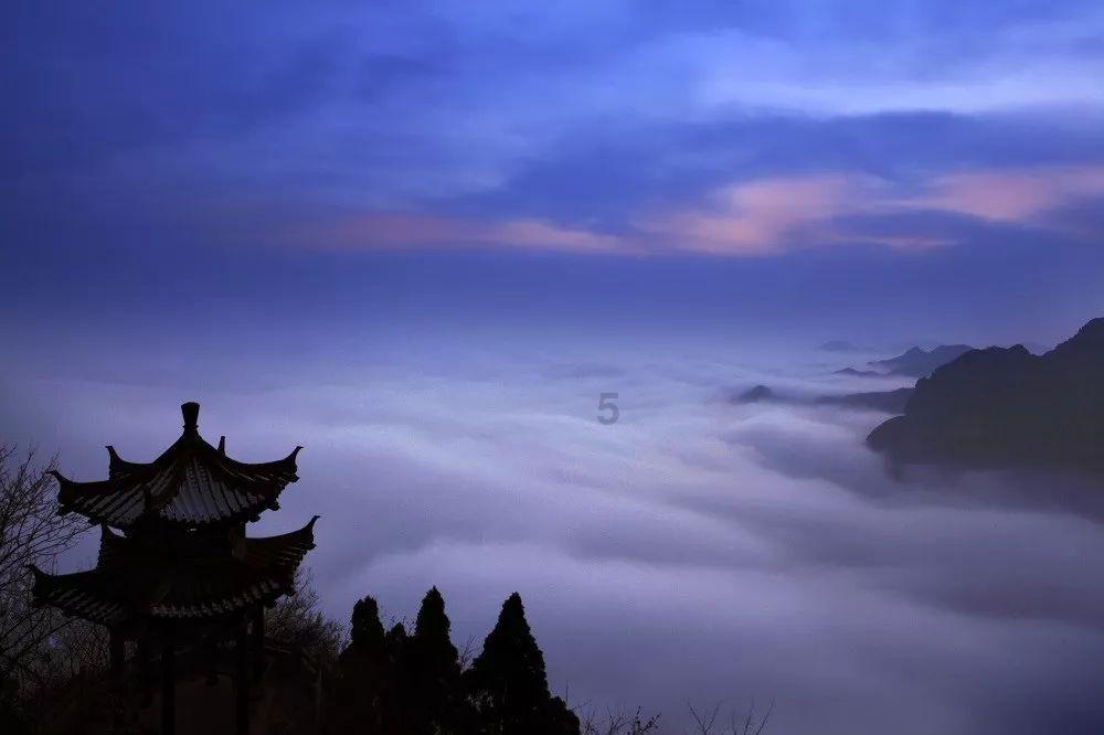 探索神秘房间