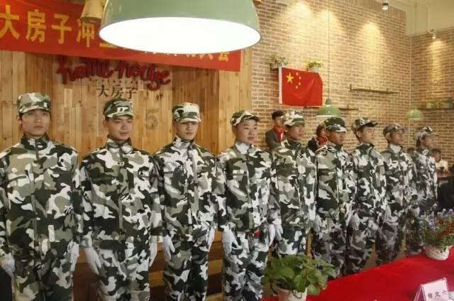 小萝莉泰国度假